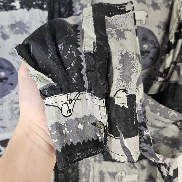 Vintage Mens Large Silk Button Up Gray Abstract Elephant Art Unique 80s Funky - Picture 6 of 12